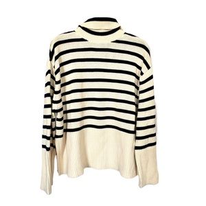 NWT GAP Split-Hem Turtleneck Sweater Size Small Tall